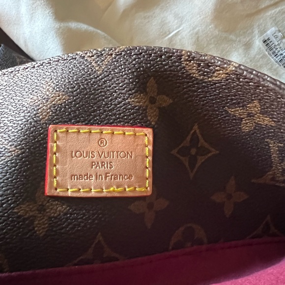 New with tags Louis Vuitton Melie handbag - Picture 3 of 9